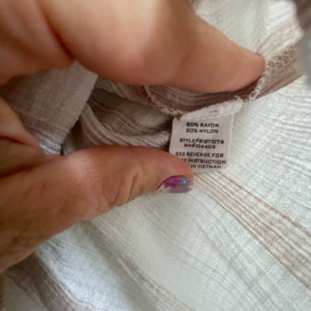 Small Top - Picture 2 of 4